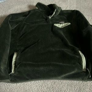 Green, women’s, high pile pullover